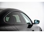BMW i4 eDrive40 84 kWh M Sport - Harman Kardon - Getinte Ruiten - BMW Laserlight - Stuurwielrand verwarmd - Elektrisch verwarmde voorstoelen - Comfort Access -