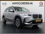 BMW X1 xDrive25e 4WD Hybride 245pk AUT-7 Leder Trekhaak LED Adap.Cruise Camera Navi Sportstoelen Dual-Ecc ParkAssist PDC Apple Carplay Android Lmv Elek.Achterklep ConnectDrive Isofix DAB Led Regen-Lichtsensor Lane Assist Wifi AWD 1.700KG Trekgewicht 1e Eigenaar Dealeronderhouden Origineel Nederlandse Auto