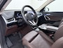 BMW X1 xDrive25e PHEV 245pk AUT-7 Leer Trekhaak Adap.Cruise Camera Navi Dual-Ecc ParkAssist Pdc Apple Carplay Android SOH 97% Hybride Lmv Elek.Achterklep Connect Drive Isofix DAB Led Regen-Lichtsensor Lane Assist Wifi AWD 1.700KG Trekgewicht 1e Eigenaar Dealeronderhouden Origineel Nederlandse Auto