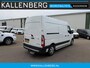 Renault Master T35 2.3 dCi 150PK L2H2 Energy Work Edition / Camera / Trekhaak / 3 zits / Navi met app connect