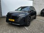 Peugeot 5008 Allure | 360° Vision & Drive Assist Pack | 3de rij: neerklapbare zittingen met Easy access naar derde zitrij | 6 airbags (adaptieve front-, zij- en window-airbags)