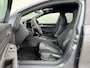 Volkswagen Golf 1.5 eTSI Variant | R-Line | Facelift model | Camera | BTW