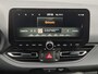 Hyundai i30 Wagon 1.0 T-GDi MHEV Comfort Smart Handgeschakeld / Fabrieksgarantie tot 01-2029 / Dealer onderhouden / Stuur en Stoel verwarming / Achteruitrijcamera / Cruise control / Apple Carplay Android Auto / Climate control /