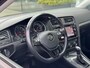 Volkswagen Golf 1.0 TSI * Panoramadak * Camera * Navigatie * Massage Stoel