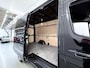 Mercedes-Benz Sprinter 317 CDI | AUT. | L2 H2 | PRO | ACHTERUITRIJCAMERA | CRUISE CONTROL | BETIMMERDE LAADRUIMTE | DIEP ZWART | 3-ZITS | LICHT -/ REGEN SENSOR | CARPLAY | ANDROID AUTO | CERTIFIED