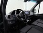 Mercedes-Benz Sprinter 317 CDI | AUT. | L2 H2 | PRO | ACHTERUITRIJCAMERA | CRUISE CONTROL | BETIMMERDE LAADRUIMTE | DIEP ZWART | 3-ZITS | LICHT -/ REGEN SENSOR | CARPLAY | ANDROID AUTO | CERTIFIED