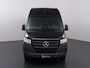 Mercedes-Benz Sprinter 317 CDI | AUT. | L2 H2 | PRO | ACHTERUITRIJCAMERA | CRUISE CONTROL | BETIMMERDE LAADRUIMTE | DIEP ZWART | 3-ZITS | LICHT -/ REGEN SENSOR | CARPLAY | ANDROID AUTO | CERTIFIED