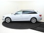 Skoda Superb Combi 1.4 TSI iV Business Edition | SoH 100% | Standkachel | Adaptieve demping | Stoel- en stuurwielverwarming | Navigatie | Cruise control | Elektrisch inklapbare buitenspiegels | CarPlay |