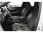Volvo XC40 1.5 T4 211 PK Recharge R-Design PHEV, 360 Camera, Stoel- & Stuurverwarming, Climate Control