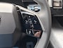 Peugeot E-3008 Launch Edition 325 Dual Motor 73 kWh | Achterstoelen verwarmd | Achteruitrijcamera | Apple Carplay/Android Auto|telefoonintegratie premium