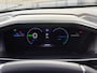 Peugeot e-208 GT | Adaptieve cruise control met Stop&Go functie | Alcantara® Executive interior | Elektrische parkeerrem