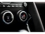 Jaguar E-Pace 2.0 P250 AWD First Edition R-Dynamic (249pk) Lage KM - 1e Eig