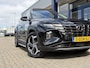 Hyundai Tucson 1.6 T-GDI PHEV Premium Sky 4WD / Automaat / NL-Auto / Vol-Leder / Open-Panodak / Adaptieve Cruise-Control / Stoelverwarming V+A / Stoelverkoeling / Stuurverwarming / Elektr.-Verstelbare Stoelen met Geheugen / Premium Krell-Audio / Elektr.-Achterklep / Apple-Carplay & Android-Auto / Dodehoek-Detectie / Draadloze-Telefoonlader / Keyless / LED / Adaptieve-Koplampen / DAB Radio-Bluetooth / Navi / Flippers / PDC V+A met Rondom-Camerazicht / 19'' LMV / ENZ.