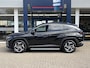 Hyundai Tucson 1.6 T-GDI PHEV Premium Sky 4WD / Automaat / NL-Auto / Vol-Leder / Open-Panodak / Adaptieve Cruise-Control / Stoelverwarming V+A / Stoelverkoeling / Stuurverwarming / Elektr.-Verstelbare Stoelen met Geheugen / Premium Krell-Audio / Elektr.-Achterklep / Apple-Carplay & Android-Auto / Dodehoek-Detectie / Draadloze-Telefoonlader / Keyless / LED / Adaptieve-Koplampen / DAB Radio-Bluetooth / Navi / Flippers / PDC V+A met Rondom-Camerazicht / 19'' LMV / ENZ.