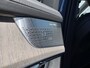 Volvo XC90 2.0 T8 Plug-in hybrid AWD Ultra Dark | Facelift | Luchtvering | Bowers & Wilkins | Stoelmassage, ventilatie en verwarming | 360 Camera | Leder bekleed dashboard | Gelaagde zijruiten | Trekhaak