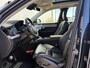 Volvo XC90 2.0 T8 Plug-in hybrid AWD Ultra Dark | Facelift | Luchtvering | Bowers & Wilkins | Stoelmassage, ventilatie en verwarming | 360 Camera | Leder bekleed dashboard | Gelaagde zijruiten | Trekhaak