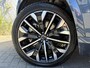 Volvo XC90 2.0 T8 Plug-in hybrid AWD Ultra Dark | Facelift | Luchtvering | Bowers & Wilkins | Stoelmassage, ventilatie en verwarming | 360 Camera | Leder bekleed dashboard | Gelaagde zijruiten | Trekhaak