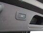 Jaguar E-Pace 1.5 P300e AWD R-Dynamic S | Trekhaak elektrisch uitklapbaar | Elektrisch verstelb. bestuurdersstoel met geheugen |
