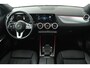 Mercedes-Benz GLA 250 e AMG Line (PANORAMADAK, SFEERVERLICHTING, STOELVERWARMING, ELEKTR STOELEN, CAMERA)