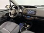 Toyota Yaris 1.5 - 100PK Hybrid Dynamic Automaat | Navi | Camera | Lichtmetalen Velgen | Climate Control | Cruise Control | Licht & Regen Sensor | Lane Departure Warning |