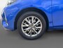 Toyota Yaris 1.5 - 100PK Hybrid Dynamic Automaat | Navi | Camera | Lichtmetalen Velgen | Climate Control | Cruise Control | Licht & Regen Sensor | Lane Departure Warning |