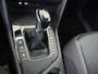 Volkswagen Tiguan 1.4 TSI eHybrid Life | SoH 89% | Trekhaak | Parkeerassistent | Stoel- en stuurwielverwarming | Adaptieve cruise control | Achteruitrijcamera | 3-zone airco | Dodehoek detectie |