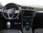 Volkswagen Tiguan 1.4 TSI eHybrid Life | SoH 89% | Trekhaak | Parkeerassistent | Stoel- en stuurwielverwarming | Adaptieve cruise control | Achteruitrijcamera | 3-zone airco | Dodehoek detectie |