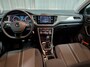 Volkswagen T-Roc 1.0 TSI 110 pk Style | Achteruitrij camera | Navigatie | Apple Carplay | Parkeersensoren | Climatronic | Cruise control Adaptief |
