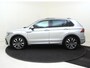 Volkswagen Tiguan 1.4 TSI eHybrid R-Line Business | SoH 100% | Panoramadak | Adaptieve demping | 360 camera | Navigatie | Adaptieve cruise control| Parkeerassistent | Stuur- en stoelverwarming |