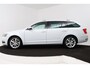 Skoda Octavia Combi 1.5 TSI Greentech Business Edition (STOELVERWARMING, AUTOMAAT, NAVIGATIE, CARPLAY, CRUISE, PARKEERSENSOREN)