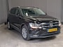 Volkswagen Tiguan 1.5 TSI 150 pk ACT Comfortline Business | Achterbank in delen neerklapbaar | Achterklep elektrisch bedienbaar | Airco (automatisch)