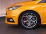 Ford Focus Wagon ST-2 2.0 250pk |Sony|cruise control|Sync 3|bi-xenon|blind spot|parkeer camera|bluetooth|stoeleverwarming|stuurverwarming|DAB|18" lichtmetalen velgen|