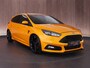 Ford Focus 2.0 296pk ST-3 |Stage 2 REVO|Milltek|Maxton|Apple Carplay & Android Auto|Cruise control|Elektrische stoelen|Winterpakket|19"|