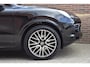 Porsche Cayenne 3.0 '18 Pano LED Leder Clima Sport Chrono Pano Inruil mogelijk