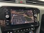 Volkswagen Passat Variant 1.5 TSI R-Line Business + | Navigatie | Trekhaak | Stoelverwarming | Parkeersensoren |