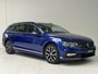 Volkswagen Passat Variant 1.5 TSI R-Line Business + | Navigatie | Trekhaak | Stoelverwarming | Parkeersensoren |
