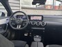Mercedes-Benz A-klasse 180 Star Edition AMG | Panoramadak | Winter Pakket | Dodehoekassistent | MULTIBEAM LED Koplampen | Donkergetint Glas Achter | Stoelverwarming | Stuurverwarming | Sfeerverlichting | Elektrisch Inklapbare Buitenspiegels | Achteruitrijcamera | Parkeersensoren