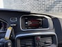 Volvo V40 1.5 T3 Polar+ Sport | Panoramadak | Achteruitrijcamera | Navigatie | Premium Audio | Parkeersensoren | Keyless Entry | Stoelverwarming | Sportstoelen | LED Koplampen