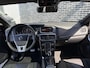 Volvo V40 1.5 T3 Polar+ Sport | Panoramadak | Achteruitrijcamera | Navigatie | Premium Audio | Parkeersensoren | Keyless Entry | Stoelverwarming | Sportstoelen | LED Koplampen