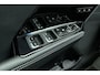 Kia Niro EV e-Niro ExecutiveLine 64 kWh 204pk | Full Options | Lederen Bekleding | Trekhaak | Navigatie | Panoramadak | Stoelverwarming - verkoeling | 1e Eigenaar | Camera