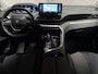 Peugeot 3008 1.6 HYbrid 225 Allure Sport 225Pk Automaat (APPLE CARPLAY, GROOT NAVI, LEDER, 360 CAMERA, SPORTSTOELEN, GETINT GLAS, CRUISE, LANE ASSIST, NIEUWSTAAT)
