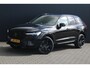 Volvo XC60 2.0 T6 Plug-in hybrid AWD Ultra Black Edition | 2 jaar fabrieks garantie | NIEUW! | Massage stoelen | Stoel verwarming voor & achter | Elektrisch verstelbare voor stoelen met geheugen | Stuurverwarming | Bowers & Wilkins | 360° camera | Apple Carplay/Android Auto | Schuif/kanteldak| Dealer prijs € 88.889,- bij ons €74.950,- |