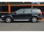 Volvo XC70 T5 FWD Summum | Dealer Onderhouden | Panoramadak | Automaat | Stoelverwarming | Rondom Parkeersensoren |