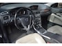 Volvo XC70 T5 FWD Summum | Dealer Onderhouden | Panoramadak | Automaat | Stoelverwarming | Rondom Parkeersensoren |