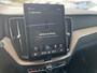 Volvo XC60 T6 Plug-in hybrid AWD Plus Dark | 360 Graden Camera | Trekhaak | Panoramadak | Apple Carplay | Stoel- en Stuurverwarming |