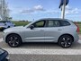 Volvo XC60 T6 Plug-in hybrid AWD Plus Dark | 360 Graden Camera | Trekhaak | Panoramadak | Apple Carplay | Stoel- en Stuurverwarming |