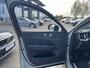 Volvo XC60 T6 Plug-in hybrid AWD Plus Dark | 360 Graden Camera | Trekhaak | Panoramadak | Apple Carplay | Stoel- en Stuurverwarming |