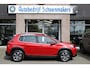 Peugeot 2008 1.2 PureTech Allure PANO TREKHAAK 1e-EIGENAAR CARPLAY DAB NAVI NAP HALFLEER ZEER-NETJES! CRUISE PDC CLIMA DISTRIBUTIE=VERVANGEN! ENZ.