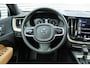 Volvo XC60 T4 Automaat Inscription |Panoramadak| Lichtmetalen velgen 19" | Lederen Bekleding | Voorstoelen Verwarmd | Electronic Climate Controle | Navigatiesysteem Full Map + Hard Disk | Parkeersensor Voor + Achter | Keyless Entry | Elektrisch Bedienbare Achterklep Met Sensorsturing |