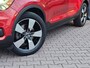 Volvo XC40 2.0 T5 AWD R-Design Intro Edition | Pano | Trekhaak | Leder | Stuur - & stoelverwarming | Blis | App-connect | Elektr. verstelbare stoelen | Elek. achterklep | 360 camera |